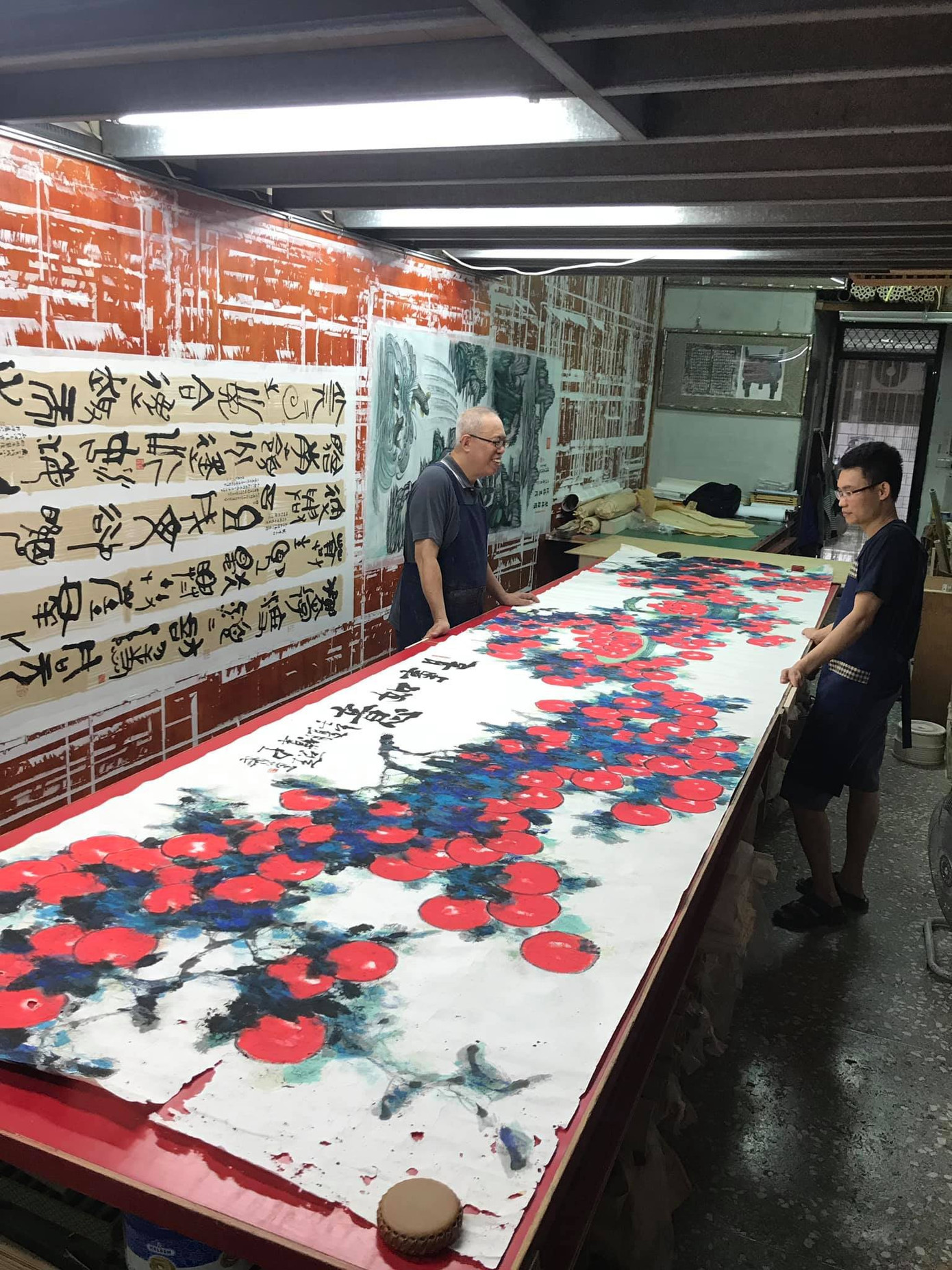 Chàng trai đam mê với bảo tồn và phục chế tư liệu cổ ảnh 2