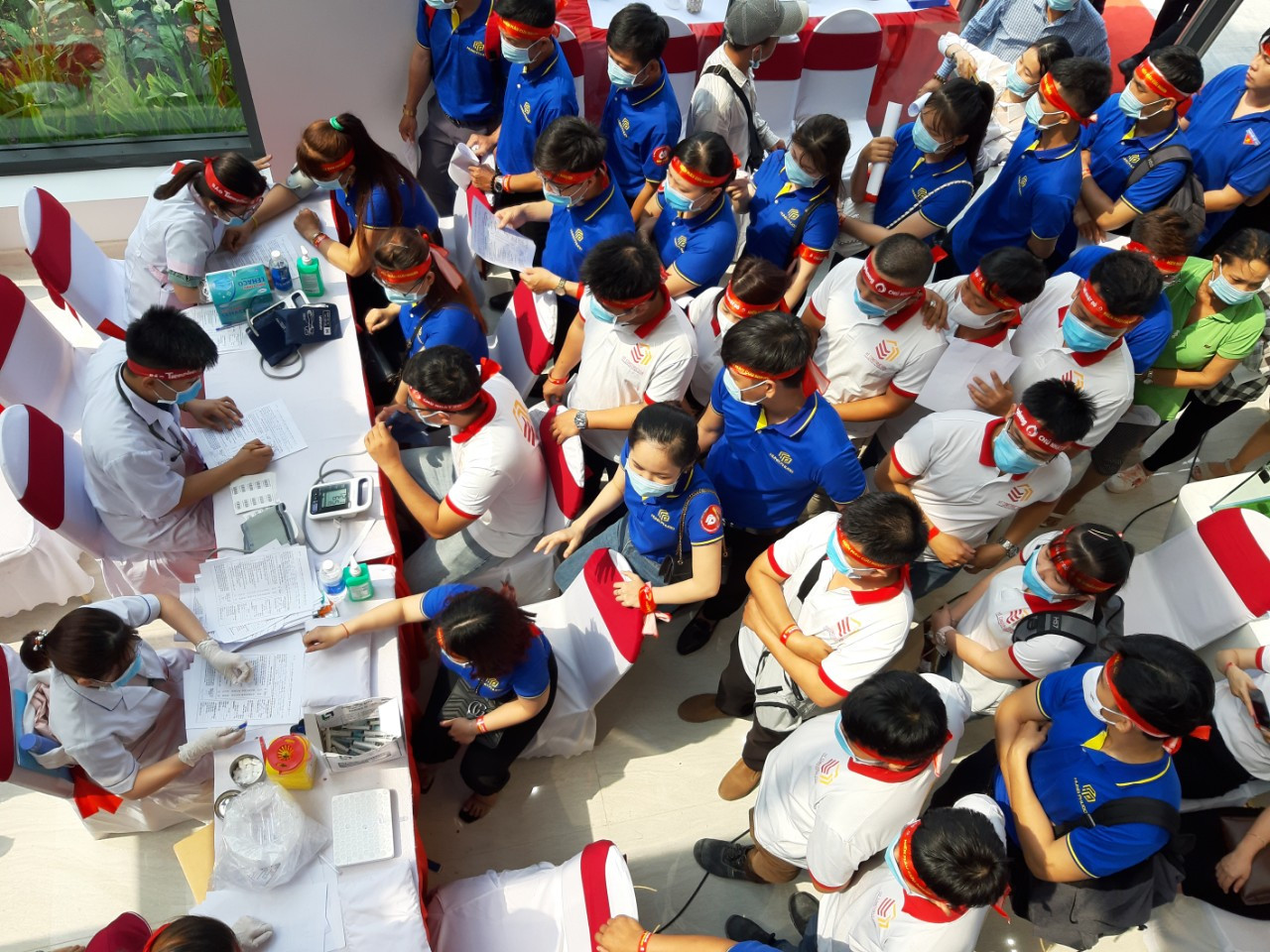 Tưng bừng ngày hội hiến máu “Chủ Nhật Đỏ” lần thứ XII, tại Bình Dương ảnh 18