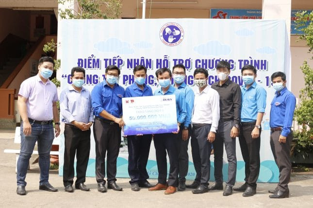 Sinh viên Đại học Kiến trúc TP.Hồ Chí Minh chung tay đẩy lùi dịch COVID-19 ảnh 1