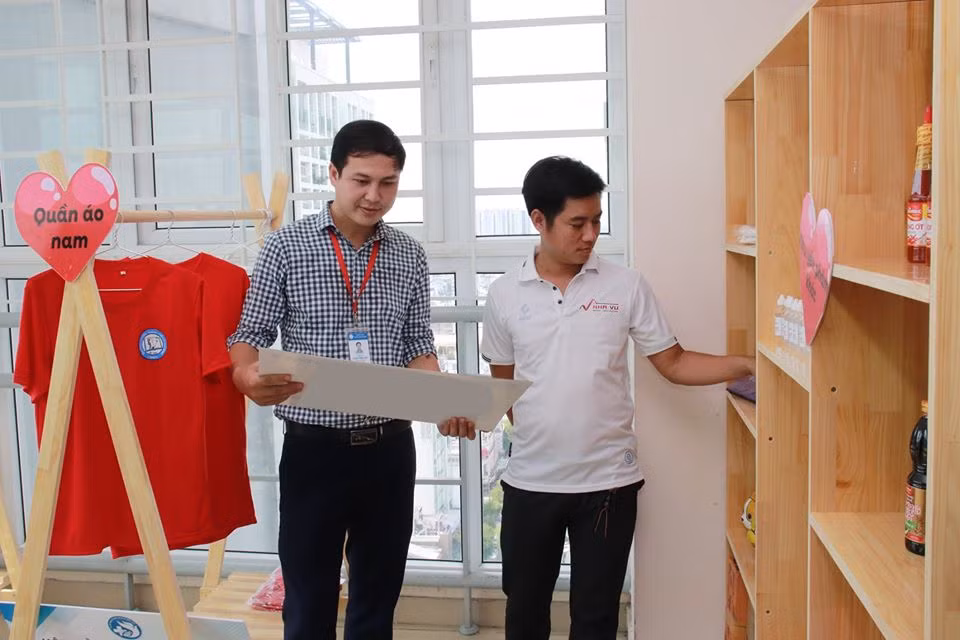 Trường ĐH Y Dược TP. HCM: “Góc chia sẻ” nhu yếu phẩm, giáo trình miễn phí cho sinh viên ảnh 9