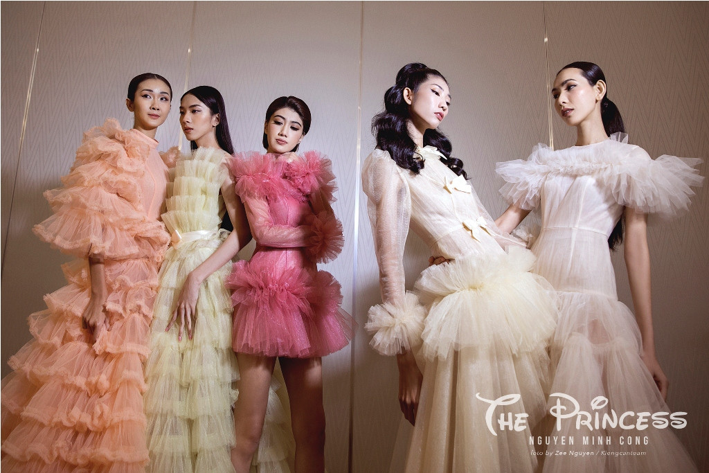 Chàng thiết kế trẻ tài năng có gương mặt baby và nụ cười tỏa nắng ảnh 4