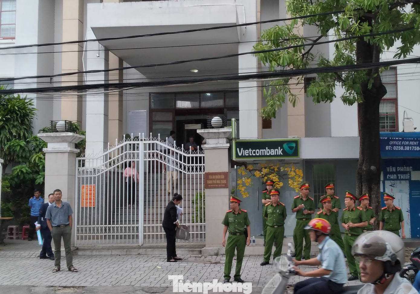 Cấm mang điện thoại vào phòng xử luật sư Trần Vũ Hải ảnh 6