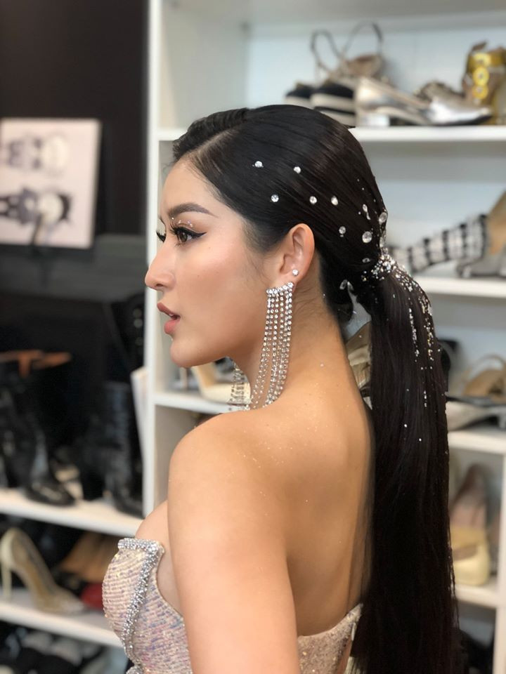 Á hậu Kiều Loan 'lột xác' không nhận ra, Hoa hậu Tiểu Vy khoe vai trần gợi cảm ảnh 13