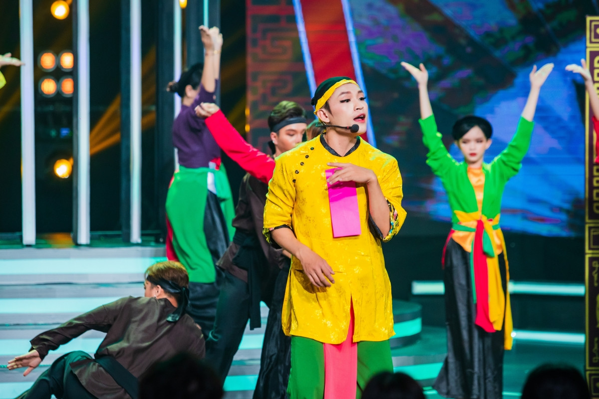 Hóa thân thành Thu Minh đu dây, Phạm Lịch “ẵm trọn” ngôi vị Quán quân “Gương mặt thân quen 2020“ ảnh 17