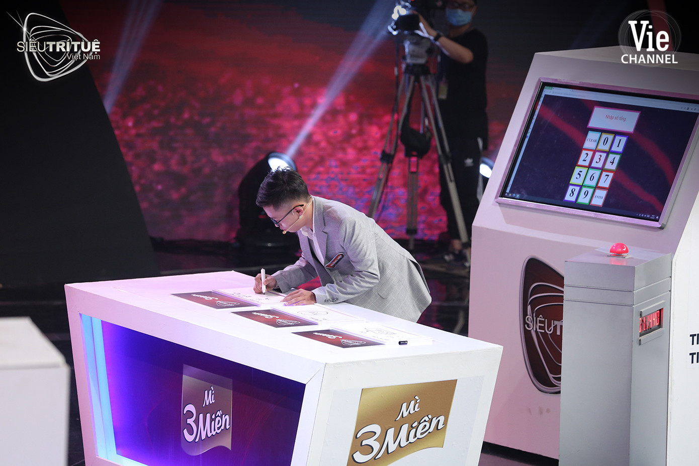 Trận chiến đỉnh cao cuối cùng, quán quân của “Siêu trí tuệ Việt Nam” đã lộ diện ảnh 13