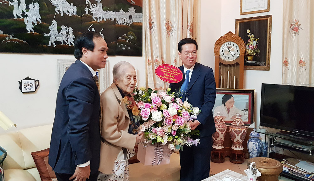 Ông Võ Văn Thưởng chúc mừng các nhà giáo nhân ngày 20.11 ảnh 2