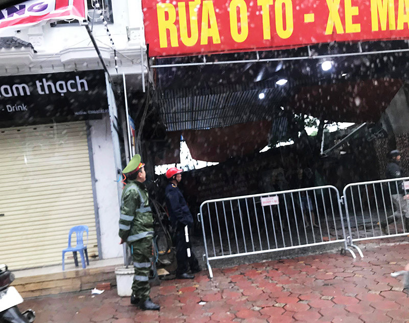 Quây rào, chuẩn bị cưỡng chế sai phạm ở Công viên Tuổi trẻ ảnh 2