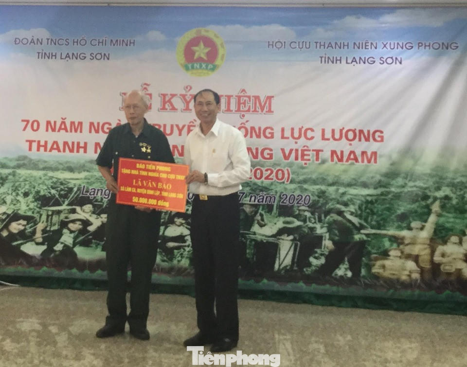 Báo Tiền Phong tặng quà tri ân cựu TNXP Lạng Sơn ảnh 1