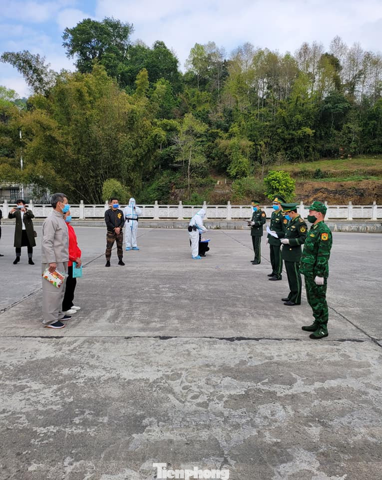 Ngăn chặn, tiếp nhận nhiều người xuất nhập cảnh trái phép qua cửa khẩu Cao Bằng ảnh 1