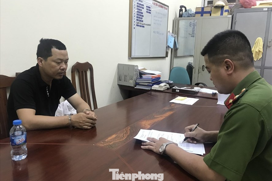 Nhóm tội phạm buôn bán hàng nghìn bánh heroin hầu tòa ảnh 1