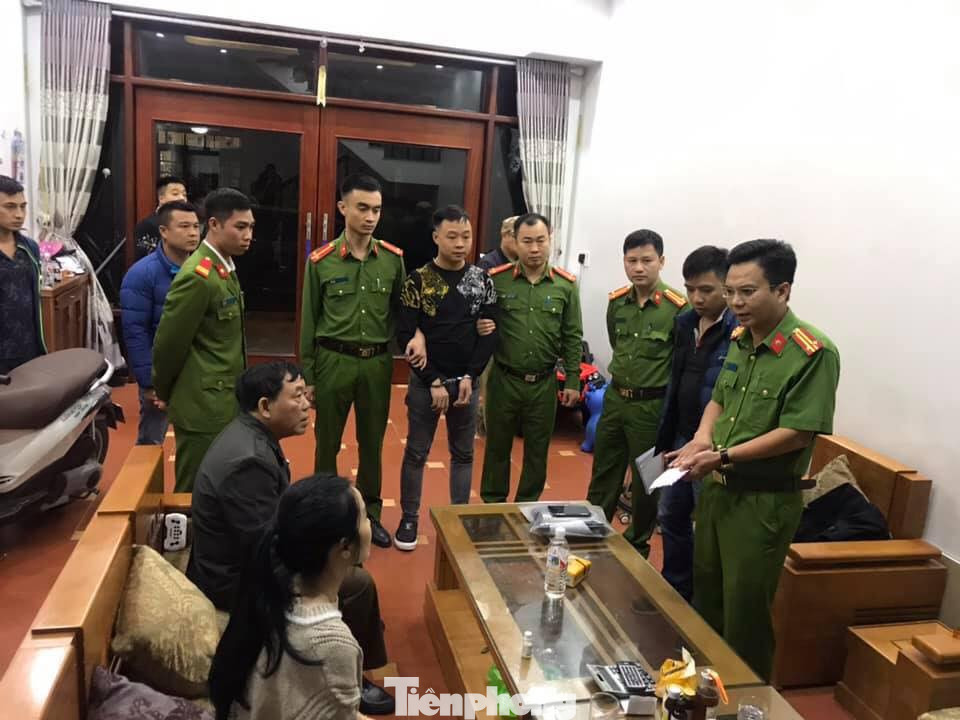 Khởi tố vụ vận chuyển trên 30 tấn chân giò lợn sang Trung Quốc ảnh 1