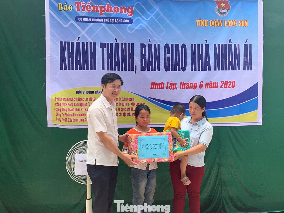 Khánh thành, bàn giao nhà nhân ái cho hộ nghèo ở biên giới Lạng Sơn ảnh 5