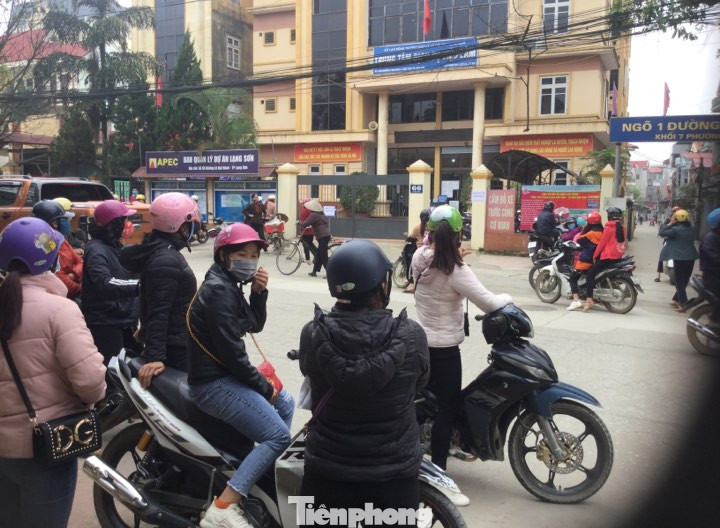 Náo loạn buổi khai trương 'Siêu thị hạnh phúc 0 đồng' cho dân nghèo Lạng Sơn ảnh 6