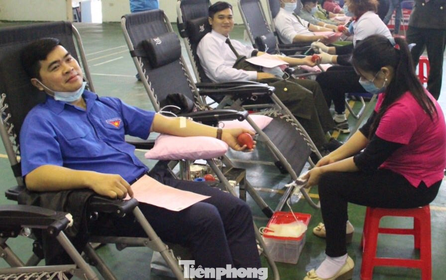 Sôi nổi ngày hội hiến máu Chủ nhật Đỏ ở tỉnh Bắc Kạn ảnh 1