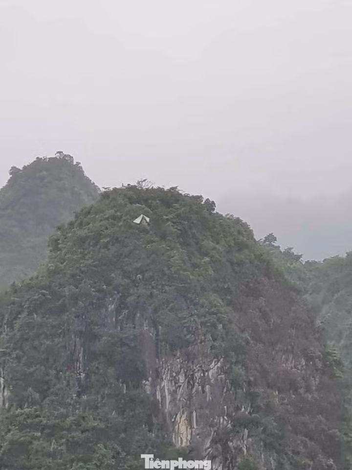 Lạng Sơn: Xử lý đối tượng tự ý dựng tượng phật trên đỉnh núi ảnh 1