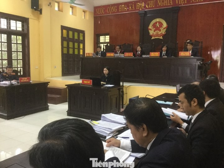 An ninh thắt chặt tại phiên xử trùm ma túy đội lốt đại gia Triệu Ký Voòng ảnh 2