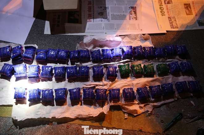 Chặt đứt mắt xích trong đường dây mua bán hàng nghìn bánh heroin ảnh 1