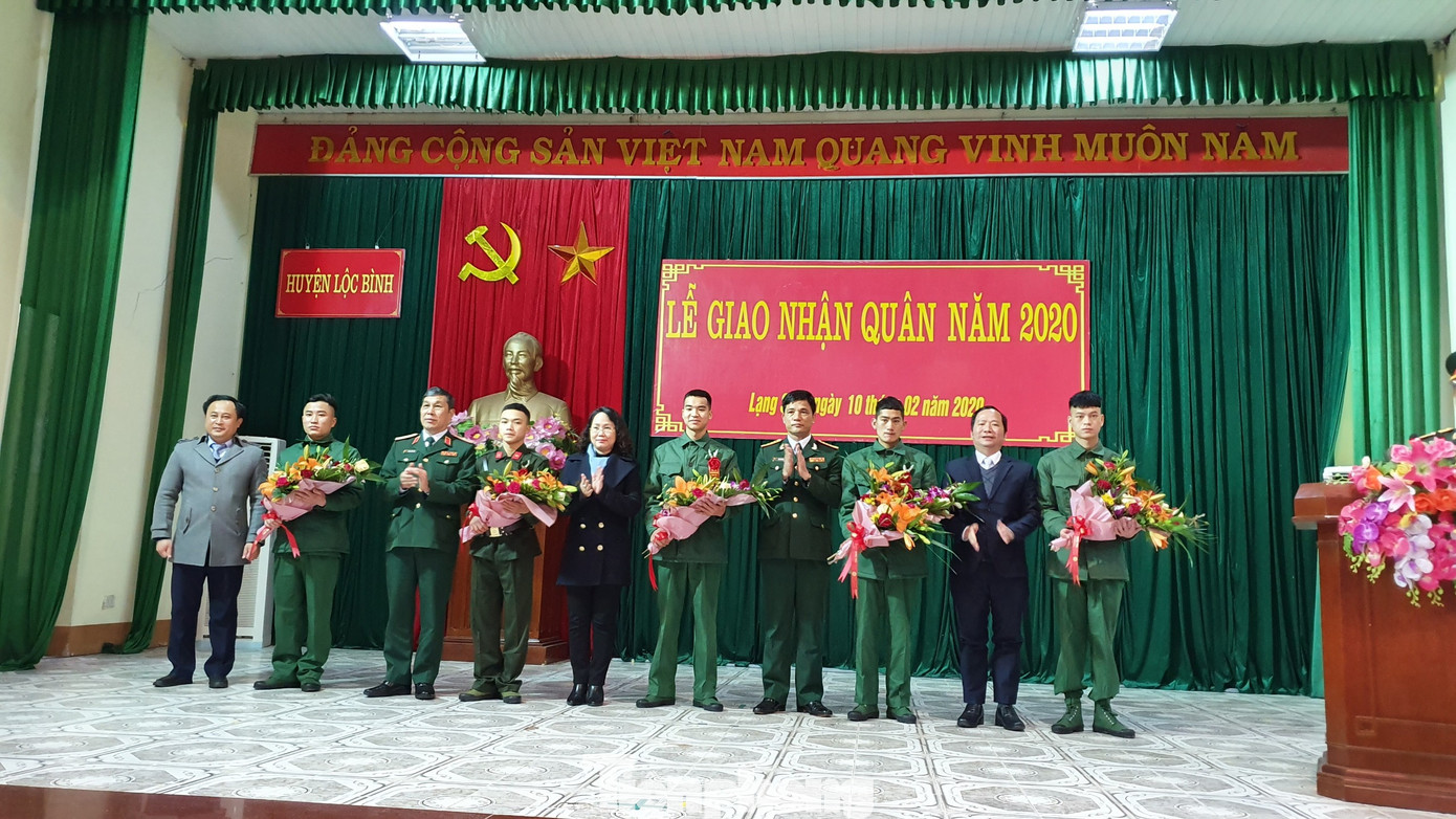 Lạng Sơn: 1.387 tân binh lên đường nhập ngũ ảnh 1