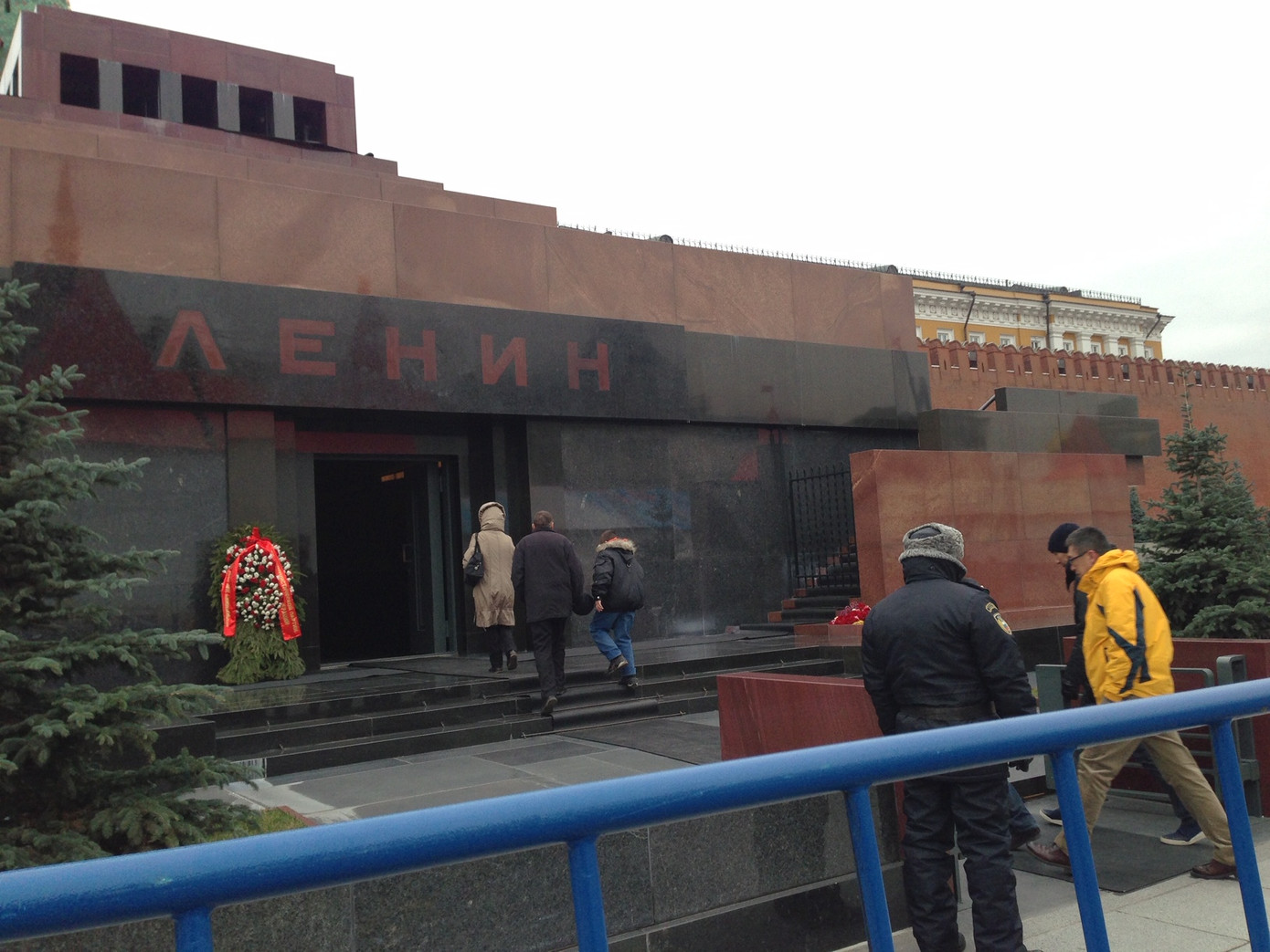 Trong ngày sinh Lênin, nghĩ về một chính sách ảnh 1