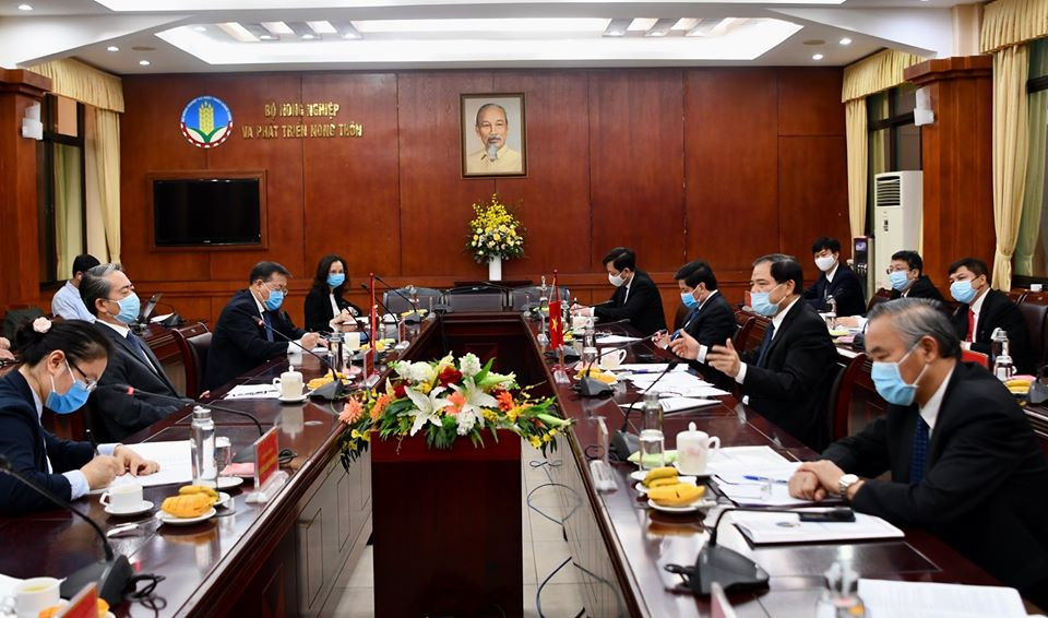 Đề nghị Trung Quốc mở luồng ưu tiên giải phóng nông sản ùn ứ ảnh 1