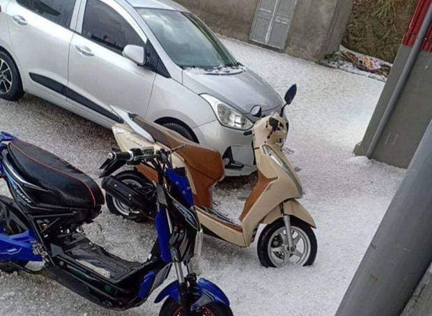Mưa đá chưa từng có ở Lai Châu, khắp nơi phủ trắng như tuyết ảnh 5