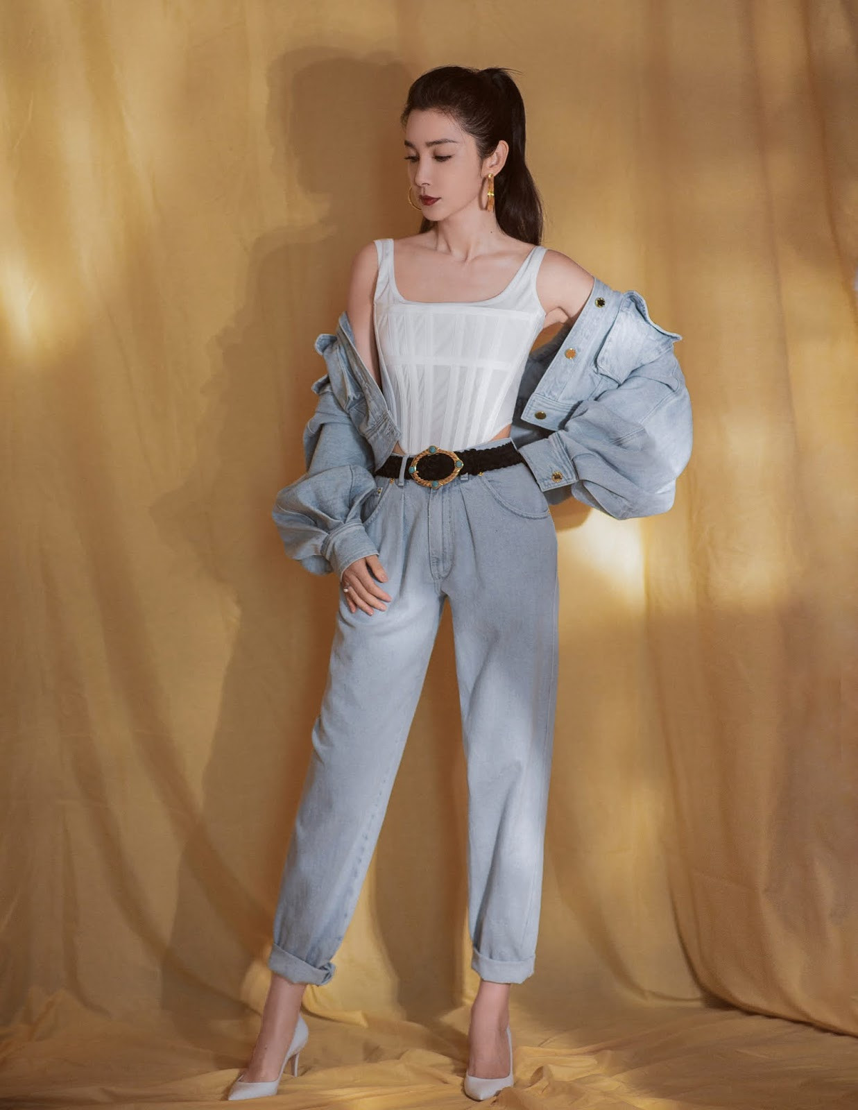 'Đả nữ' Lý Băng Băng mặc gợi cảm trẻ trung dù sắp 50 tuổi ảnh 8