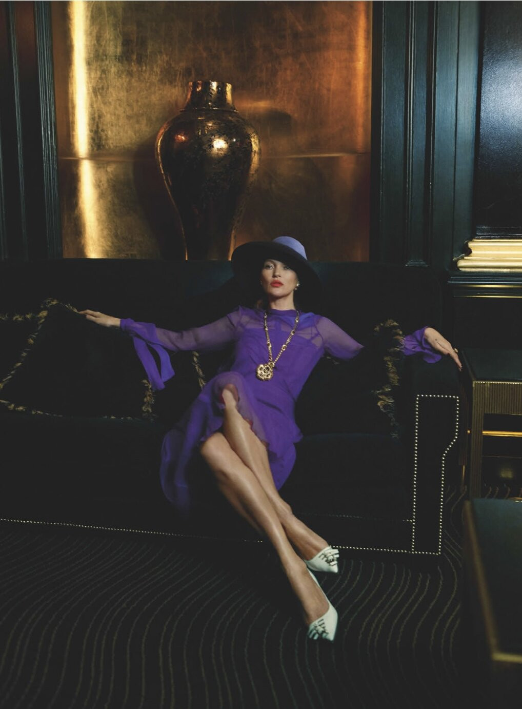 Kate Moss U50 gợi cảm đầy sức sống ảnh 8