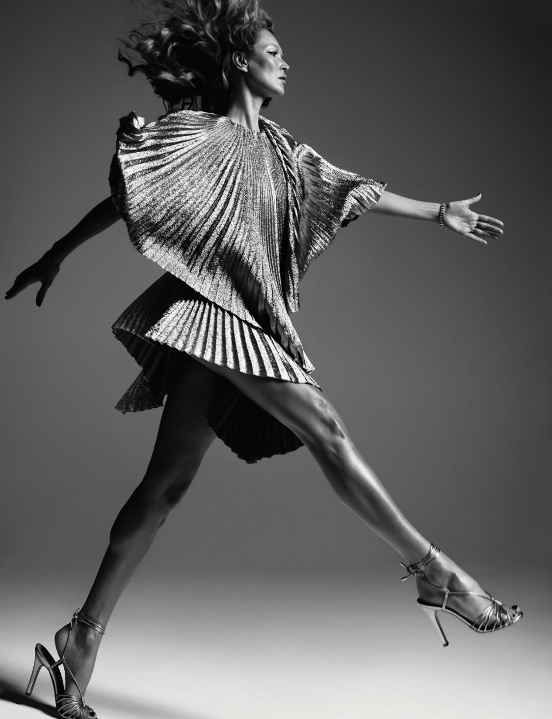 Kate Moss U50 gợi cảm đầy sức sống ảnh 11