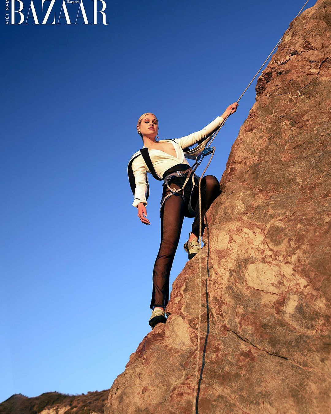 Vẻ đẹp bốc lửa của nàng mẫu Mỹ giống hệt bạn gái 'Người vận chuyển' ảnh 14