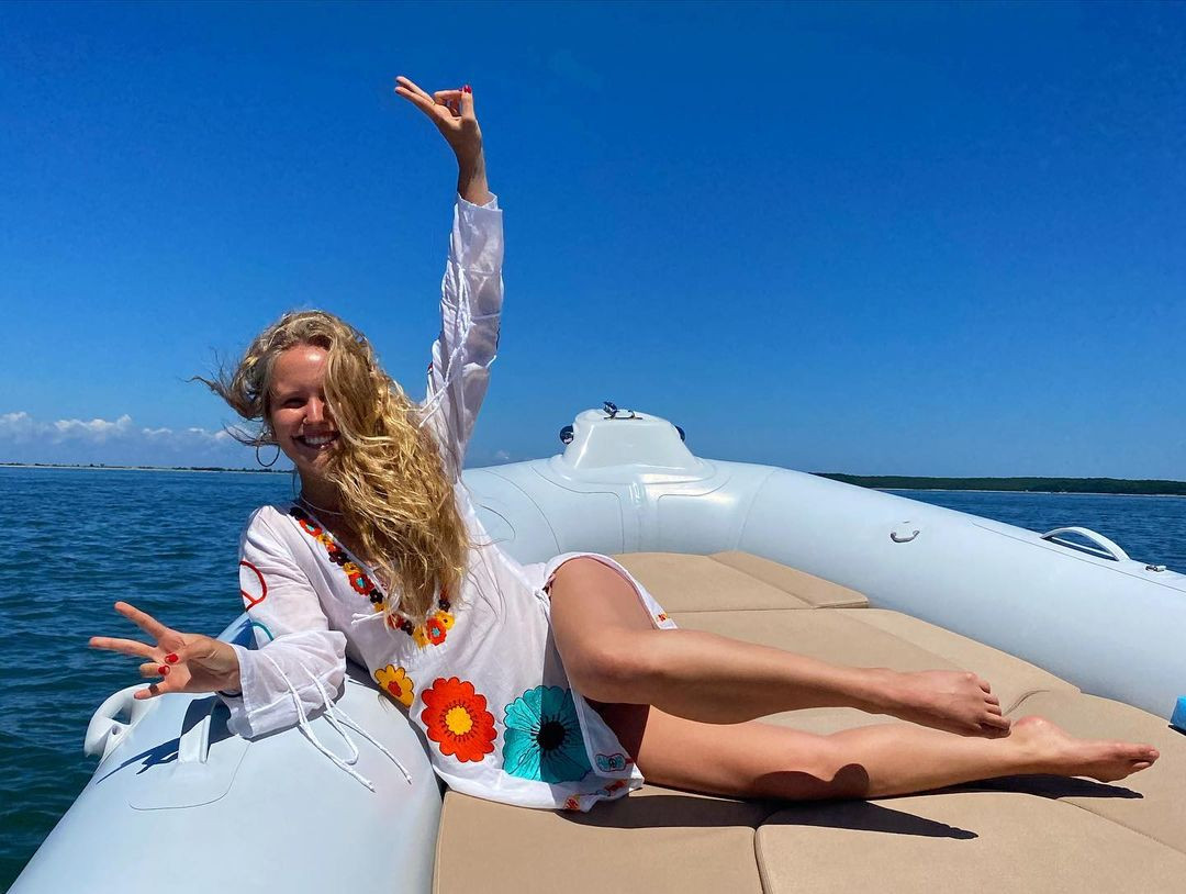 Sắc vóc thanh xuân đầy sức sống của 'chân dài' 9x Sailor Brinkley-Cook ảnh 10