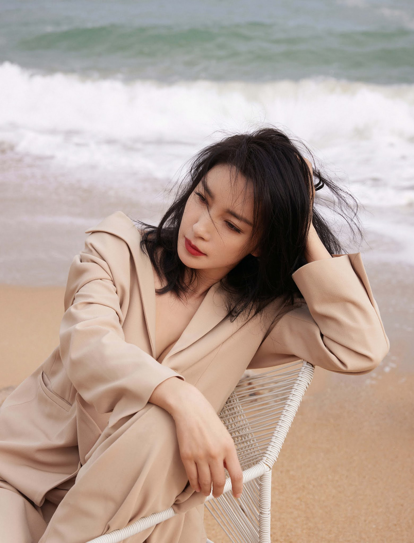 'Đả nữ' Lý Băng Băng mặc gợi cảm trẻ trung dù sắp 50 tuổi ảnh 5