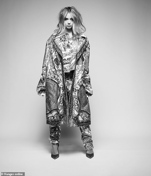 Con gái 16 tuổi của siêu mẫu Đức Heidi Klum cao 1m70, xinh như búp bê ảnh 10