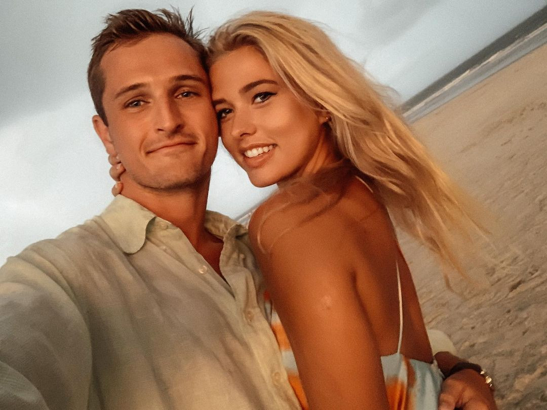 'Chân dài' 9X London Olive nhan sắc ngọt ngào, thân hình nóng bỏng ảnh 29