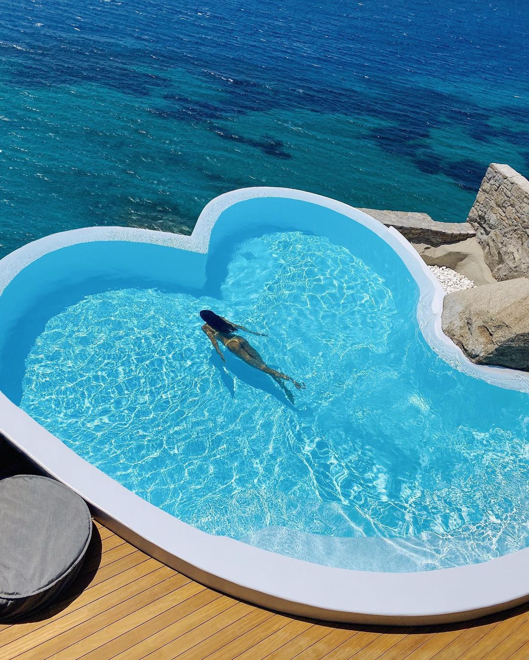 Siêu mẫu Izabel Goulart diện bikini tôn dáng 'rực lửa' ảnh 12