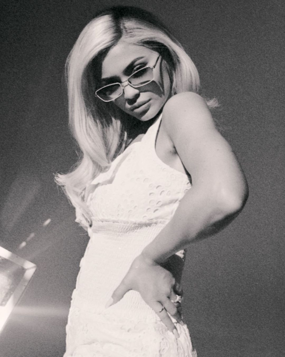 Nữ tỉ phú 23 tuổi Kylie Jenner phô diễn vòng 3 ngoại cỡ ảnh 13