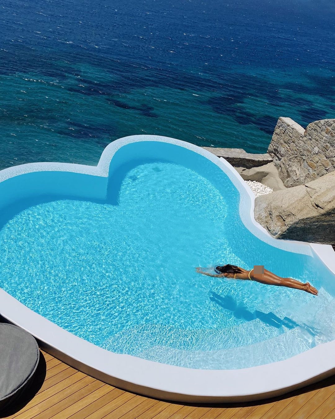 Siêu mẫu Izabel Goulart diện bikini tôn dáng 'rực lửa' ảnh 13