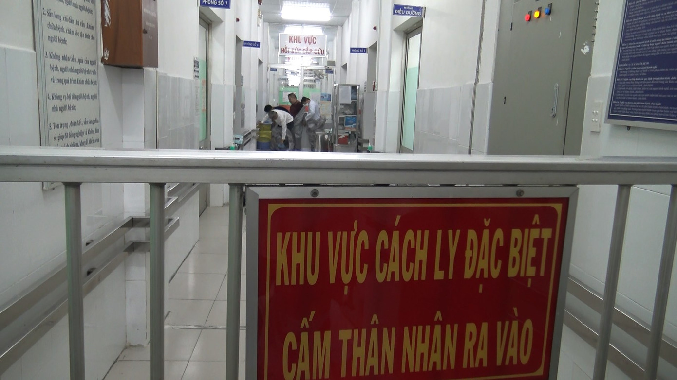 TPHCM căng mình chống dịch bệnh viêm phổi cấp dịp tết Nguyên đán ảnh 1