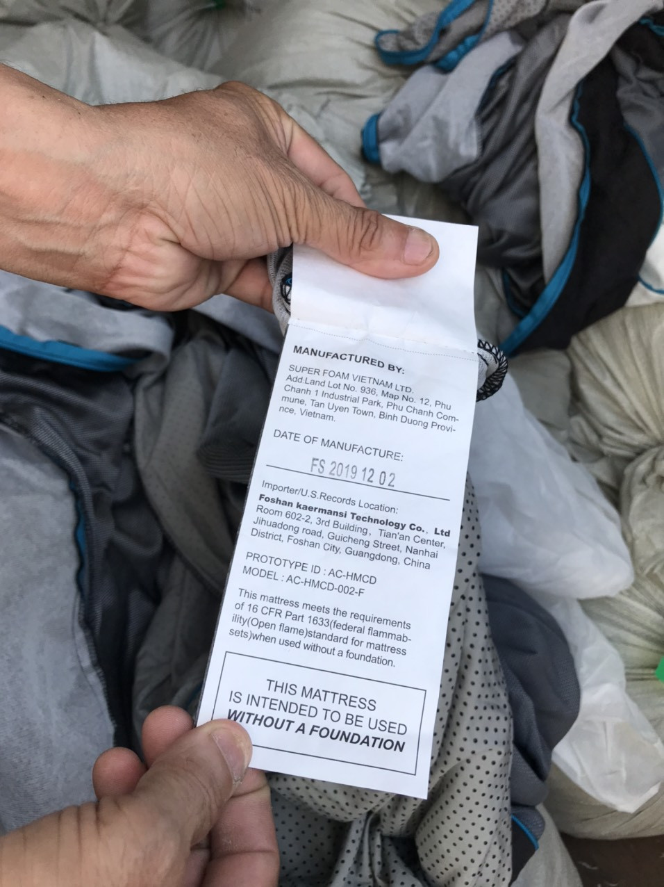 Ba container hàng Trung Quốc giả mạo nhãn mác Việt Nam để xuất sang Mỹ ảnh 2