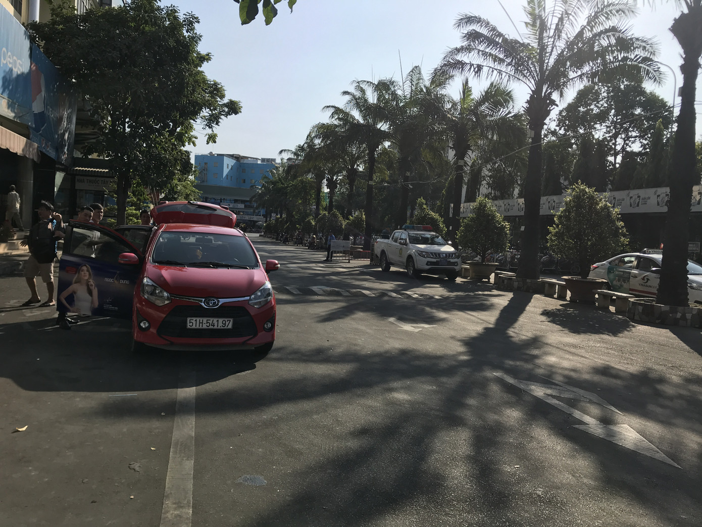 Bến xe lớn nhất Sài Gòn vắng lặng chiều 30 Tết ảnh 9