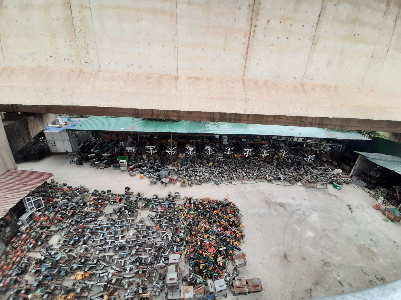 Lãnh đạo Đông Anh 'bỏ quên' chỉ đạo của Chủ tịch Hà Nội? ảnh 4