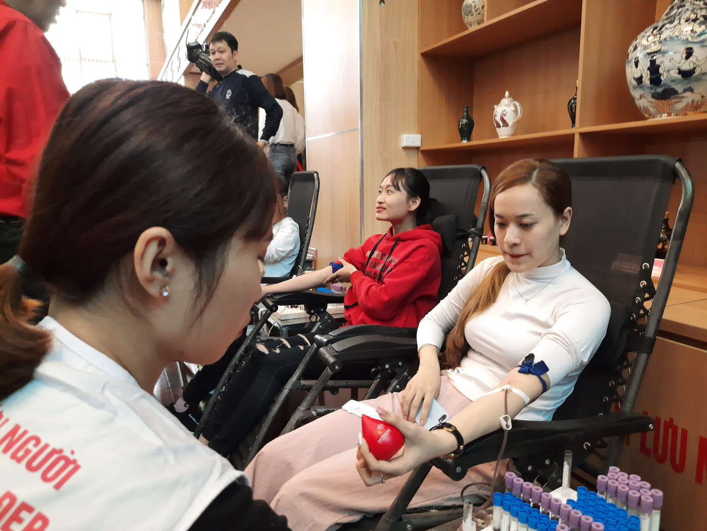  Phú Thọ: Có sinh viên tham gia hiến máu hơn 20 lần tại Chủ nhật Đỏ ảnh 2