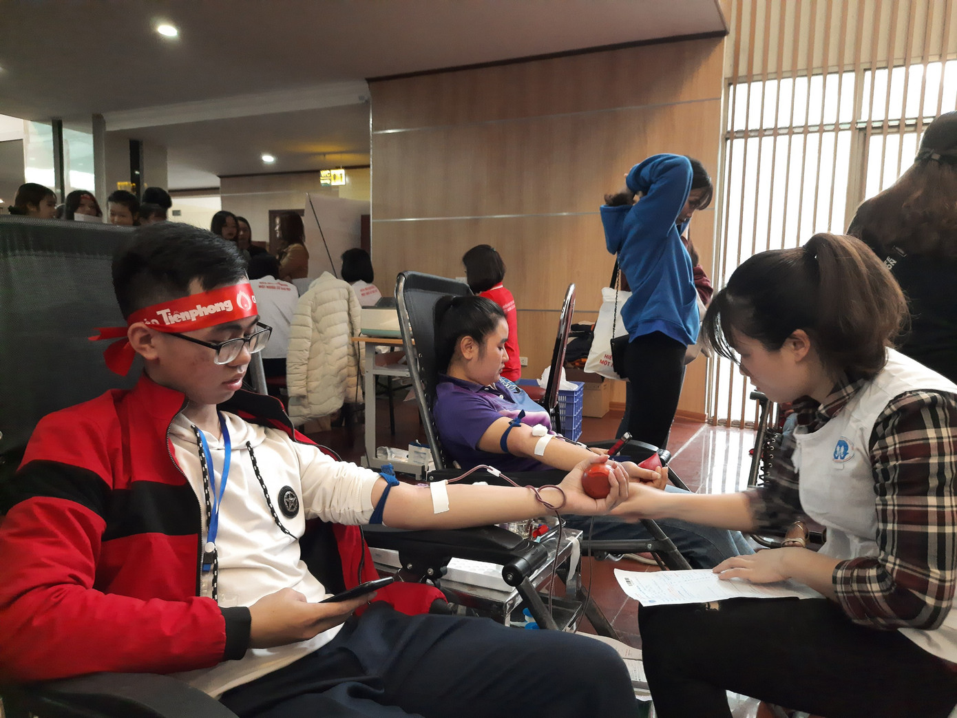  Phú Thọ: Có sinh viên tham gia hiến máu hơn 20 lần tại Chủ nhật Đỏ ảnh 8