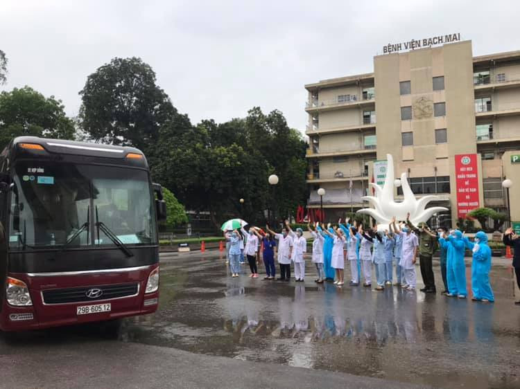 Một ngày thêm gần 3.000 người phải giám sát y tế, 2.264 ca nghi mắc COVID-19 ảnh 3 Một ngày thêm gần 3.000 người phải giám sát y tế, 2.264 ca nghi mắc COVID-19 ảnh 3