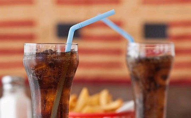 Không muốn phá gan hại thận thì dừng ngay những kiểu uống nước này ảnh 3