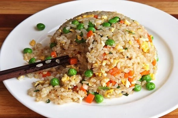 Chuyên gia giải đáp thông tin 'ăn cơm nguội hâm nóng gây ung thư' ảnh 2