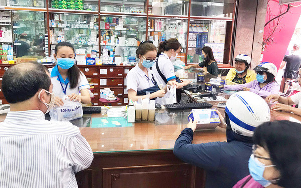 Cô gái ngủ cùng 2 bệnh nhân COVID-19, xét nghiệm 3 lần đều âm tính ảnh 3 Cô gái ngủ cùng 2 bệnh nhân COVID-19, xét nghiệm 3 lần đều âm tính ảnh 3