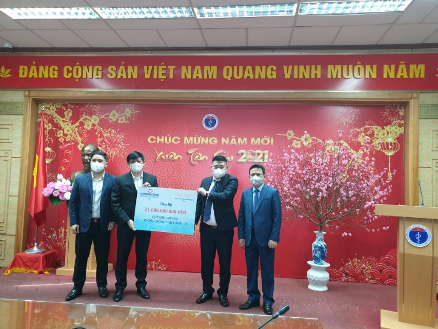 LienVietPostBank và Thaiholdings trao tặng 21 tỷ đồng mua vaccine ngừa COVID ảnh 2