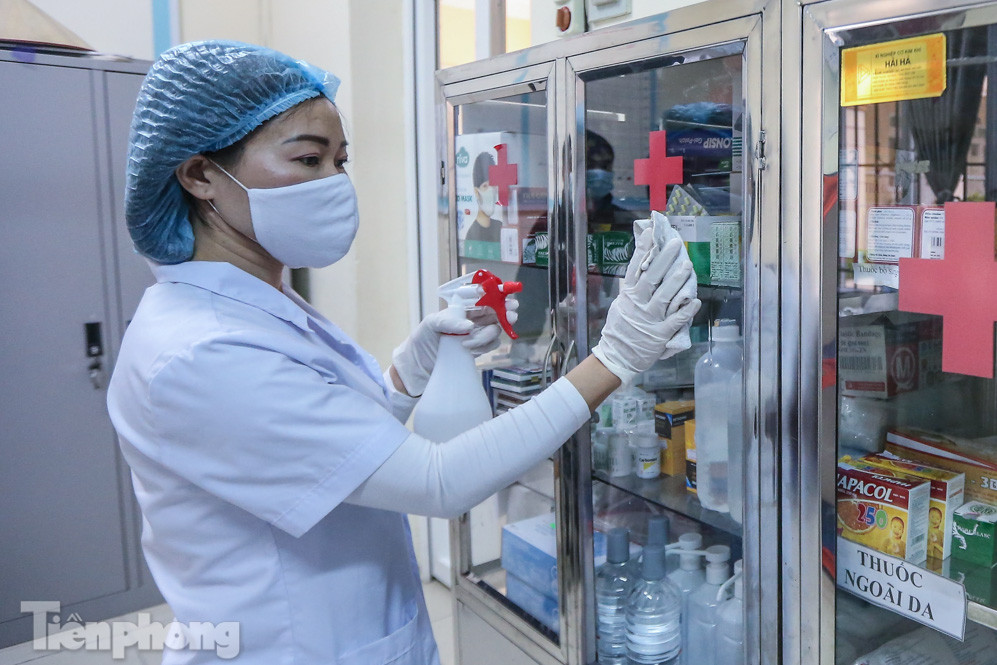 Đón học sinh trở lại, trường học ở Hà Nội trang bị phòng cách ly ảnh 17