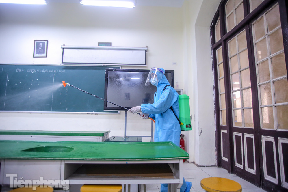 Đón học sinh trở lại, trường học ở Hà Nội trang bị phòng cách ly ảnh 25