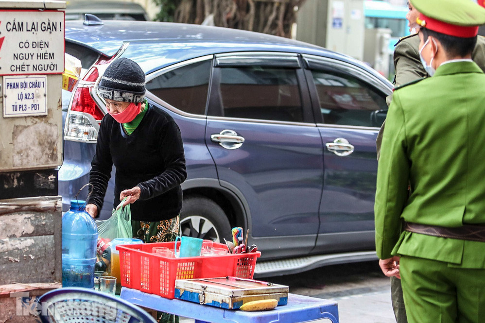 Sau lệnh đóng, cửa hàng ăn, cà phê chuyển hướng bán mang về ảnh 16
